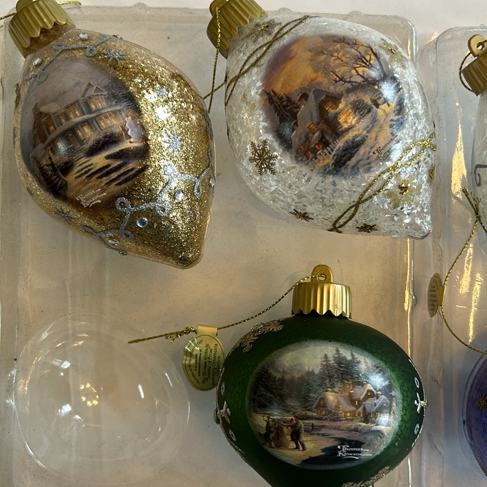 NWT VTG set of 7, Thomas Kinkade” luminary glass ornaments - Picture 3 of 12